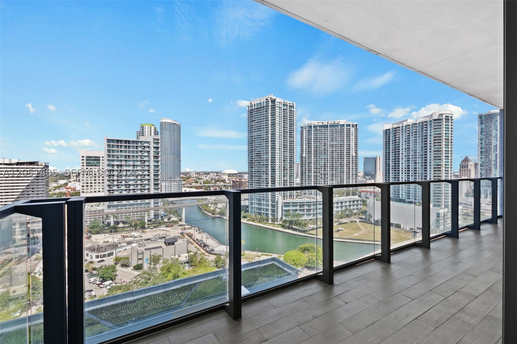 68 SE 6th St #1706, Miami FL 33131