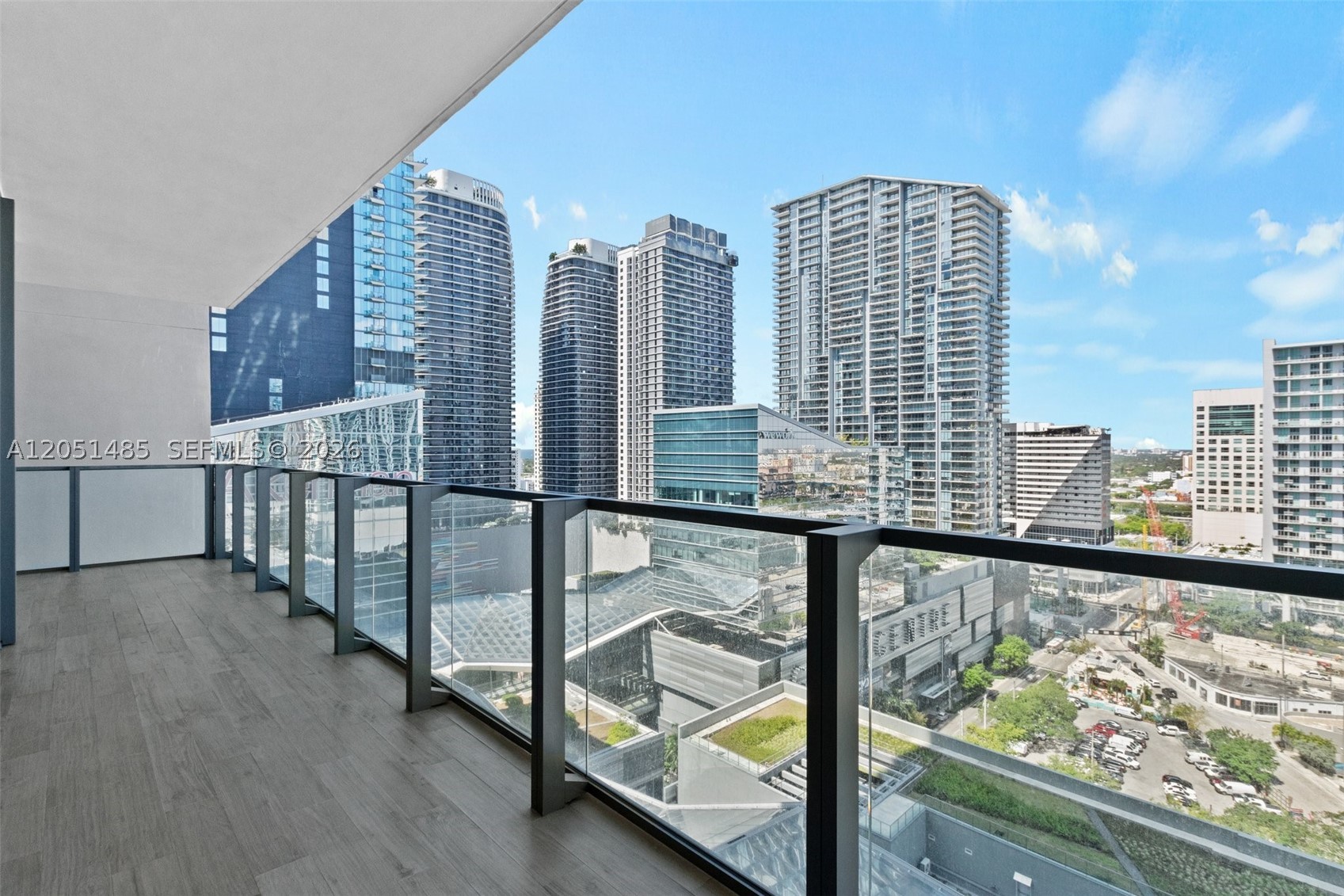 68 SE 6th St #1706, Miami FL 33131