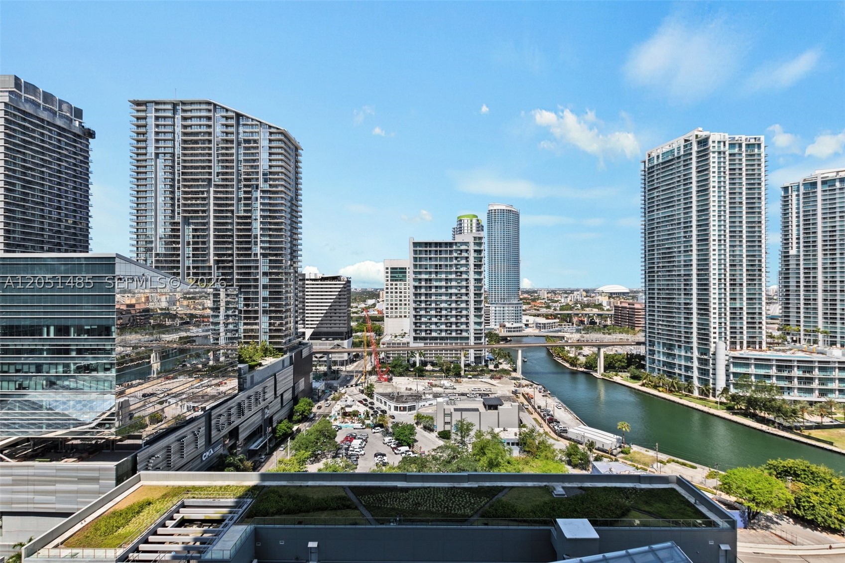 68 SE 6th St #1706, Miami FL 33131