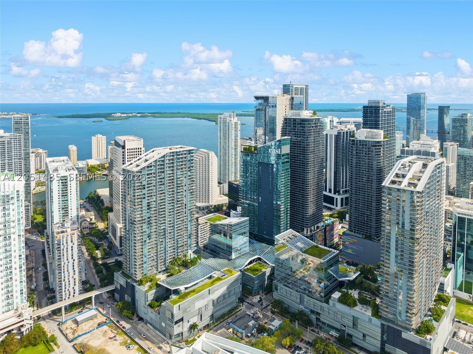 68 SE 6th St #1706, Miami FL 33131