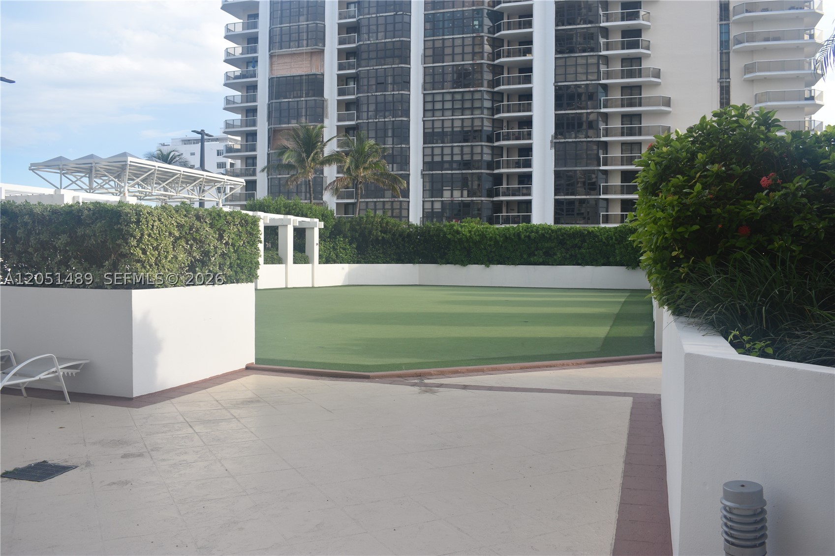 6365 Collins Ave #1211, Miami Beach FL 33141