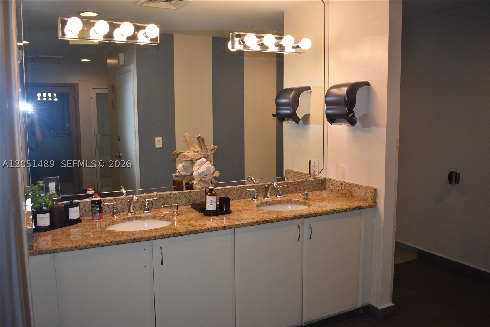 6365 Collins Ave #1211, Miami Beach FL 33141