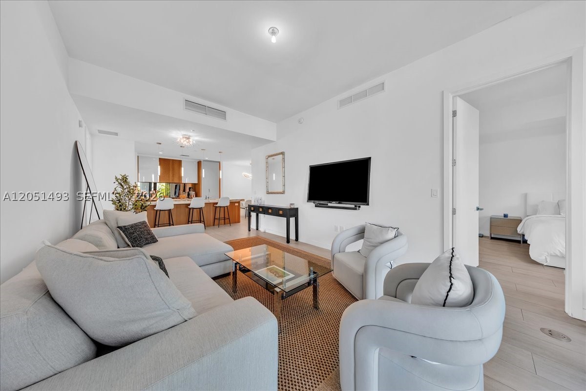 2831 S Bayshore Dr #501, Miami FL 33133