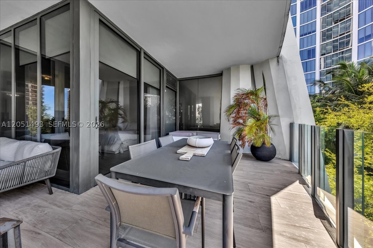 2831 S Bayshore Dr #501, Miami FL 33133