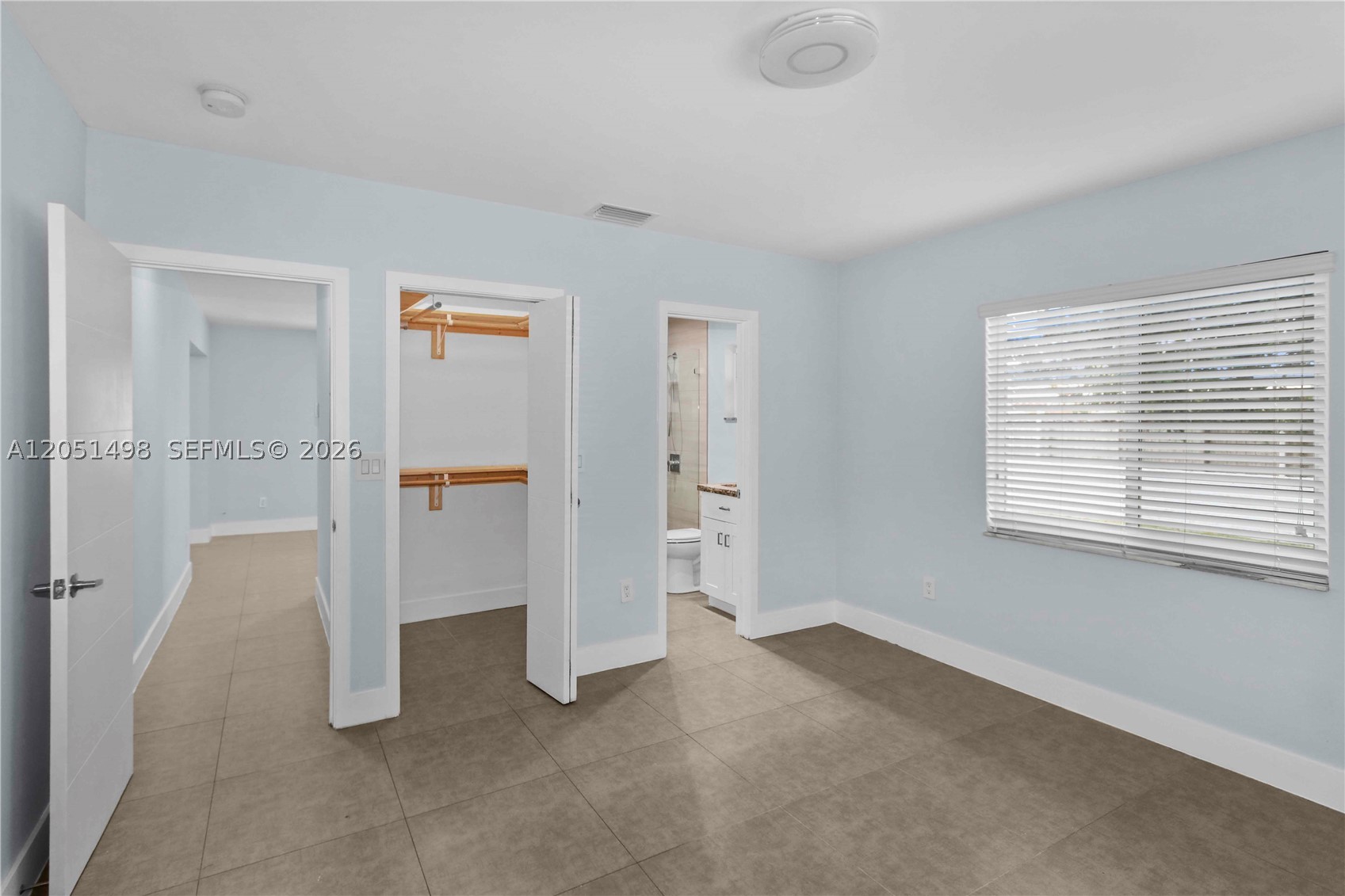 3171 NW 17th St, Miami FL 33125