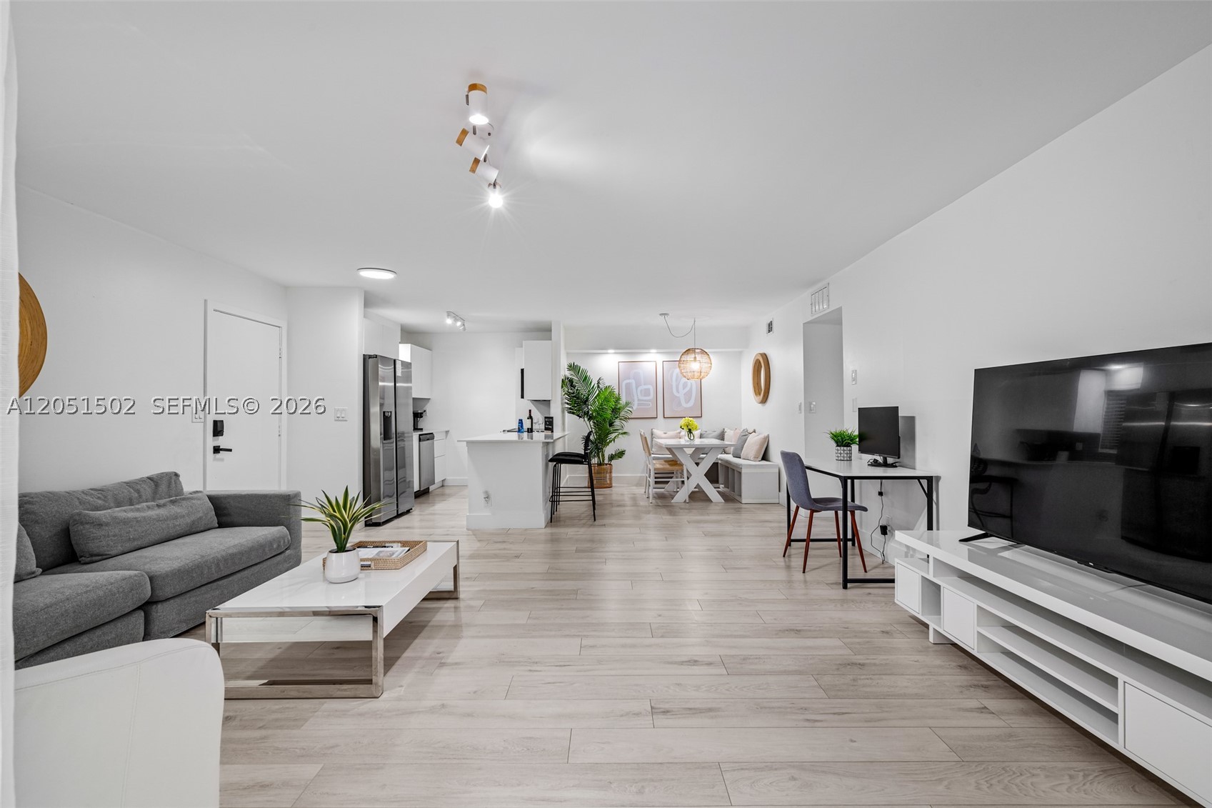 123 Deer Creek Blvd #203, Deerfield Beach FL 33442