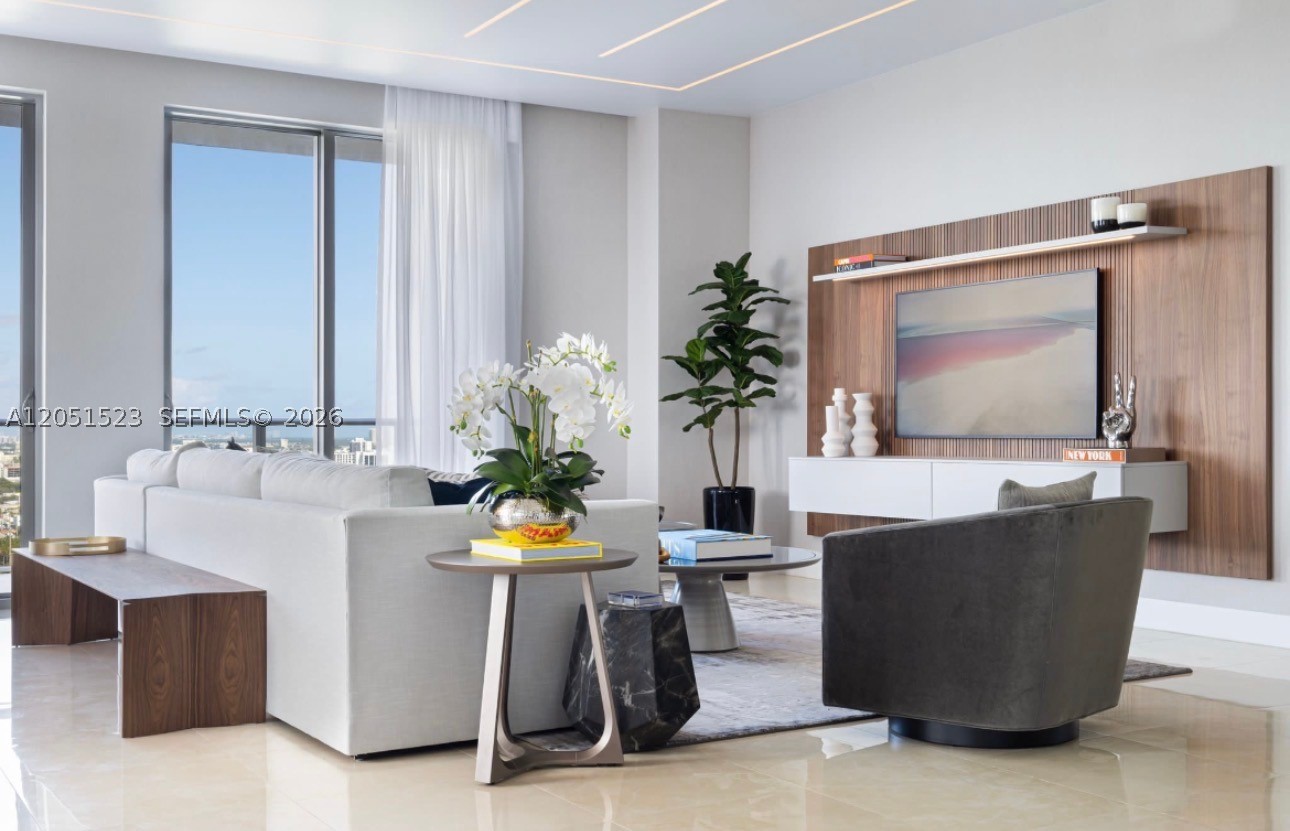 17301 Biscayne Blvd #L-PH-2, North Miami Beach FL 33160