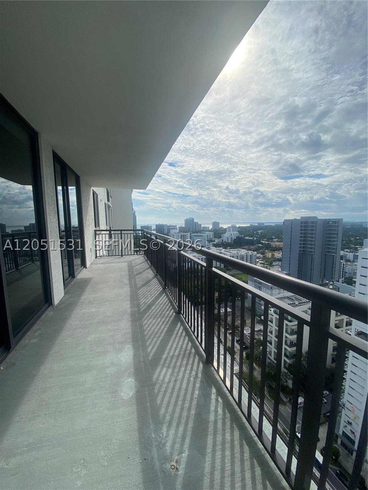 999 SW 1 AVE #3209, Miami FL 33130