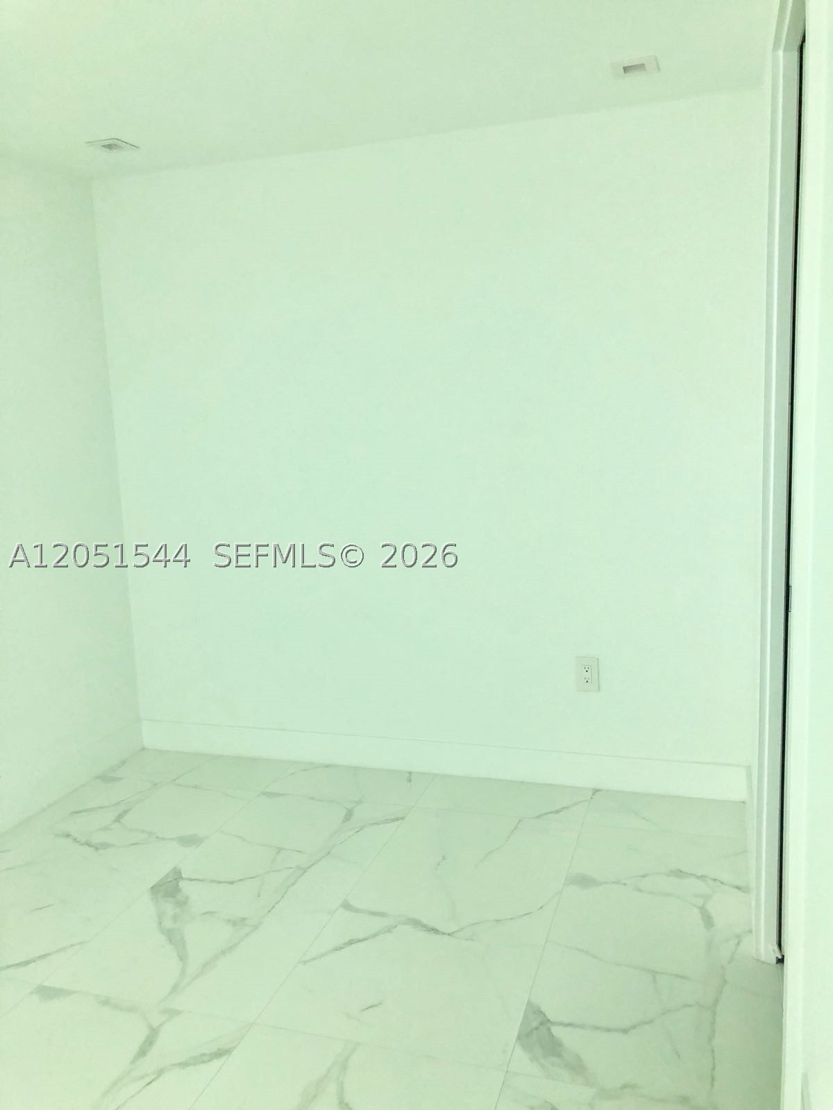 650 NE 32 ST #3307, Miami FL 33137