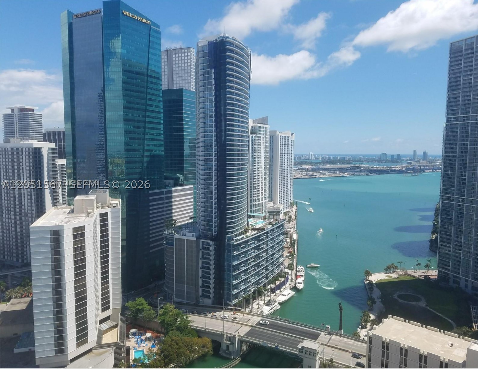 41 SE 5th St #2009, Miami FL 33131