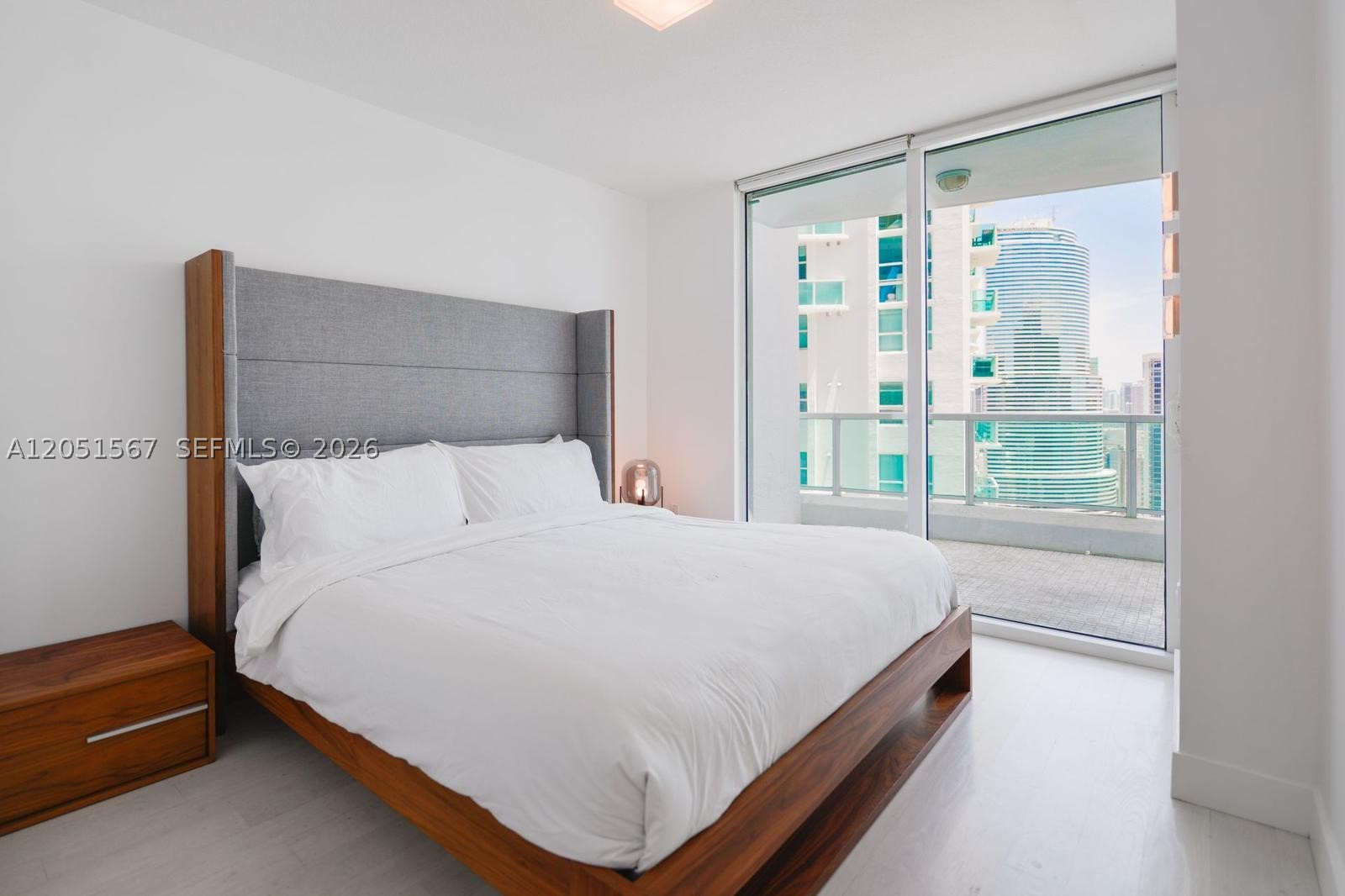 41 SE 5th St #2009, Miami FL 33131