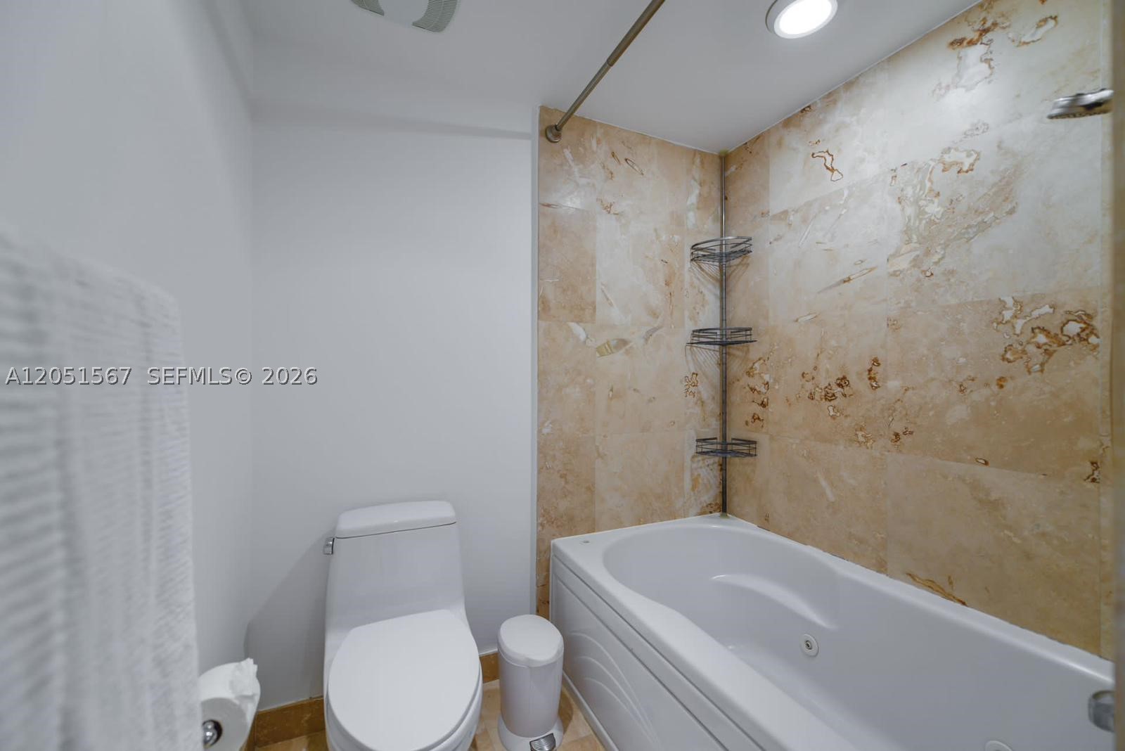 41 SE 5th St #2009, Miami FL 33131