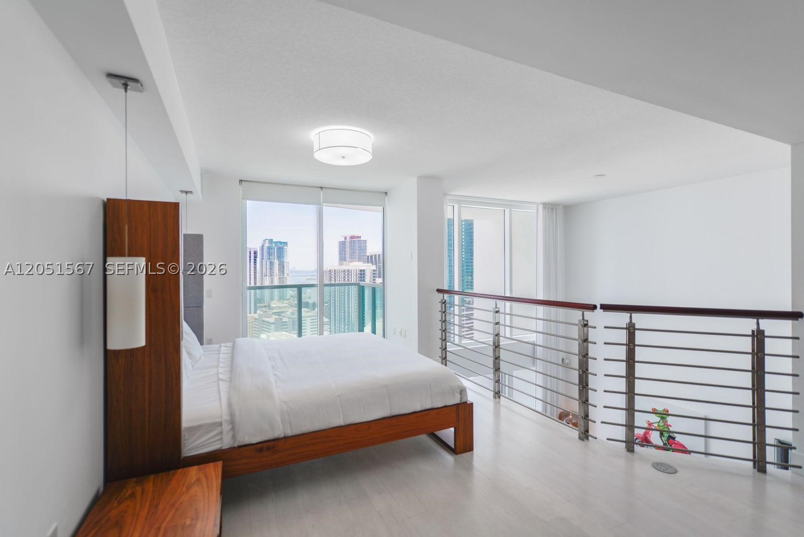 41 SE 5th St #2009, Miami FL 33131