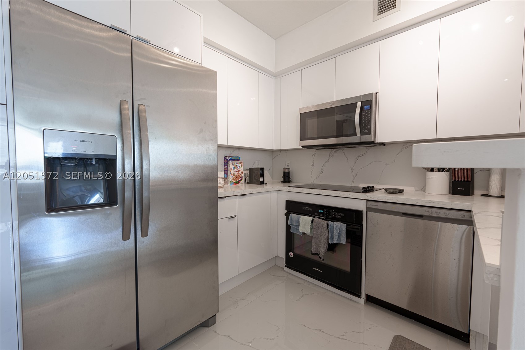 335 S Biscayne Blvd #1600, Miami FL 33131