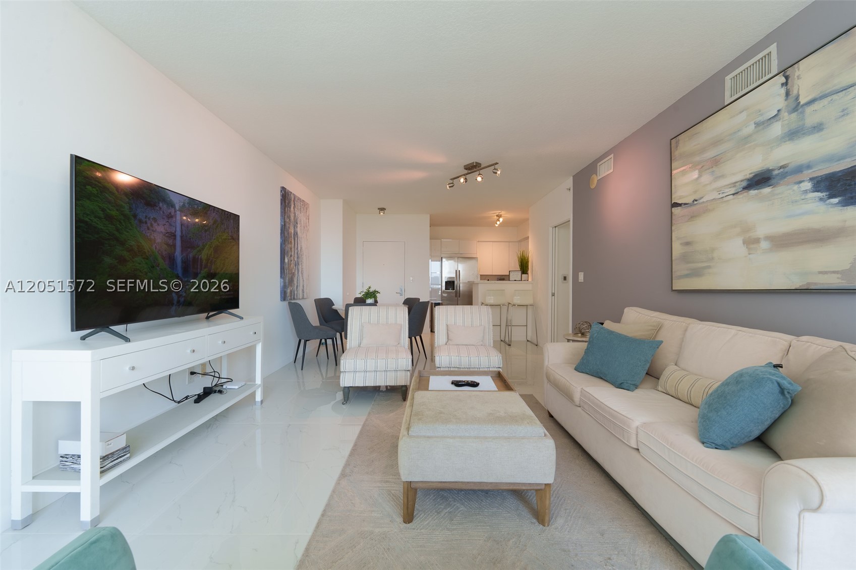 335 S Biscayne Blvd #1600, Miami FL 33131