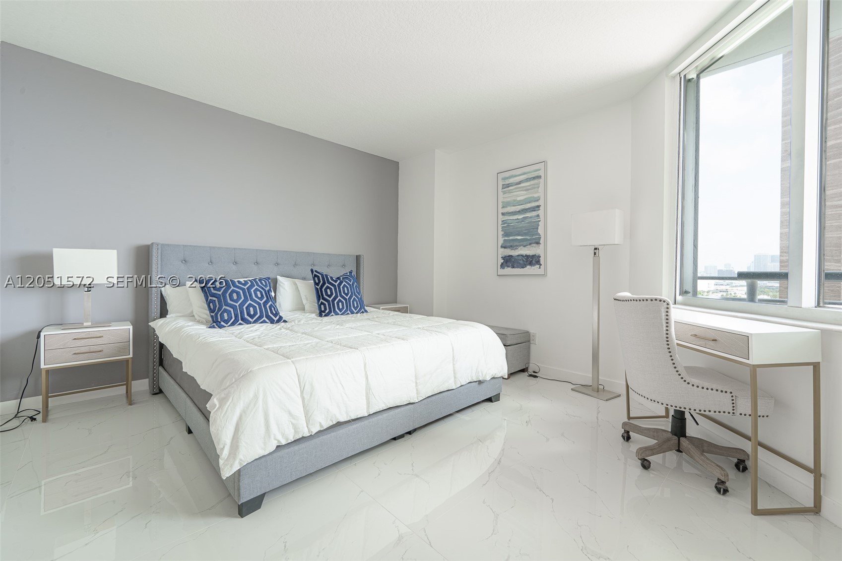 335 S Biscayne Blvd #1600, Miami FL 33131