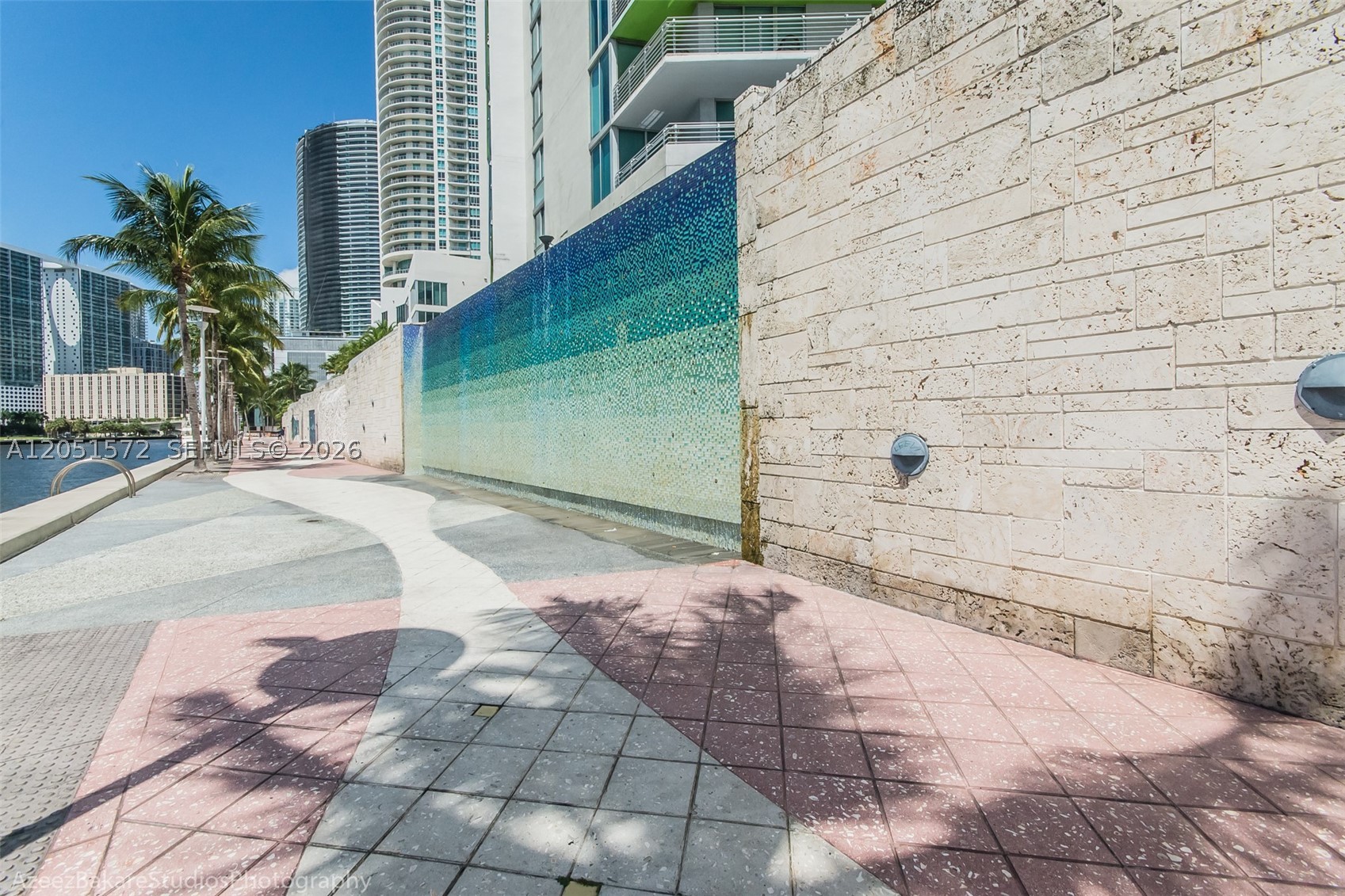 335 S Biscayne Blvd #1600, Miami FL 33131