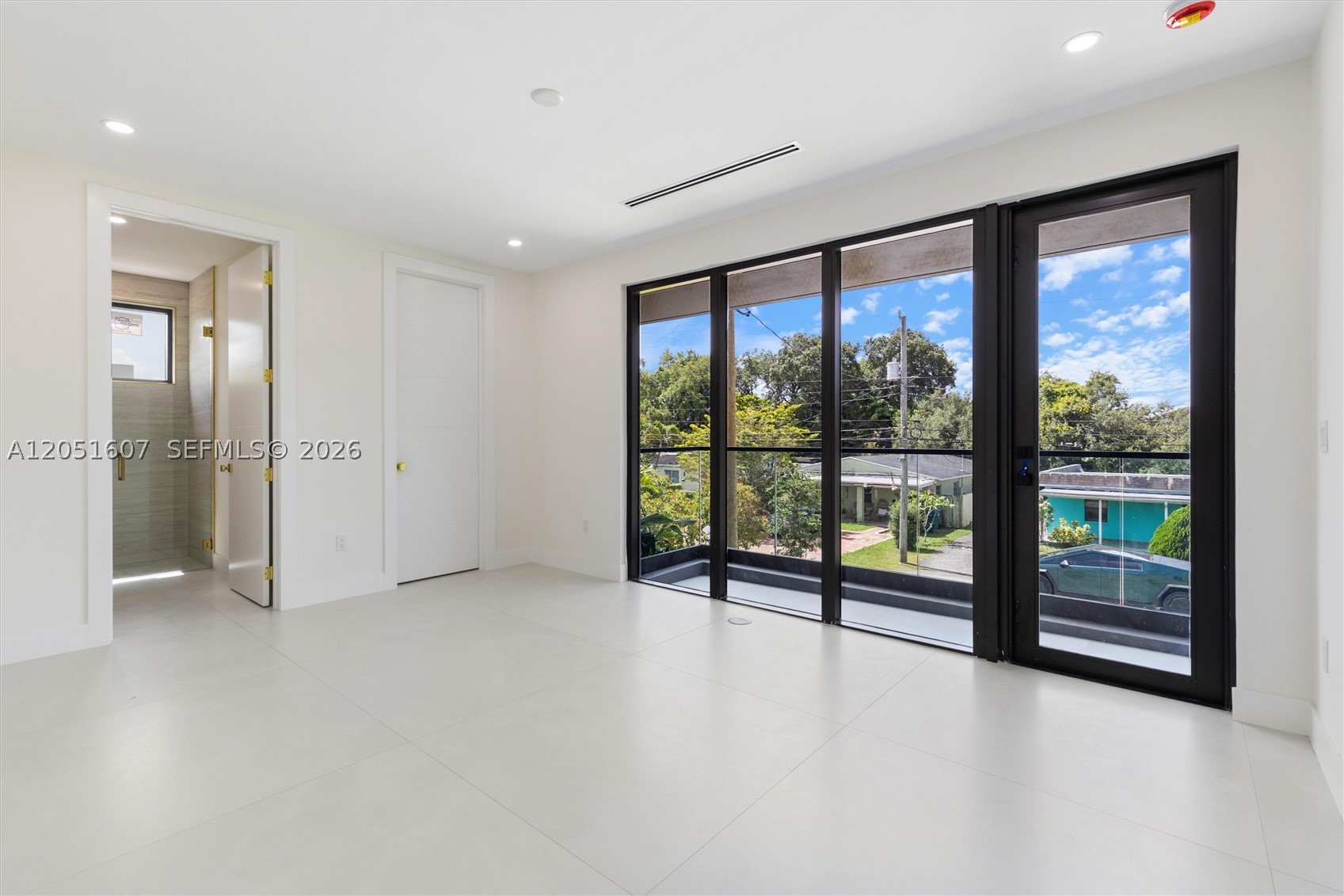6359 SW 34th St, Miami FL 33155