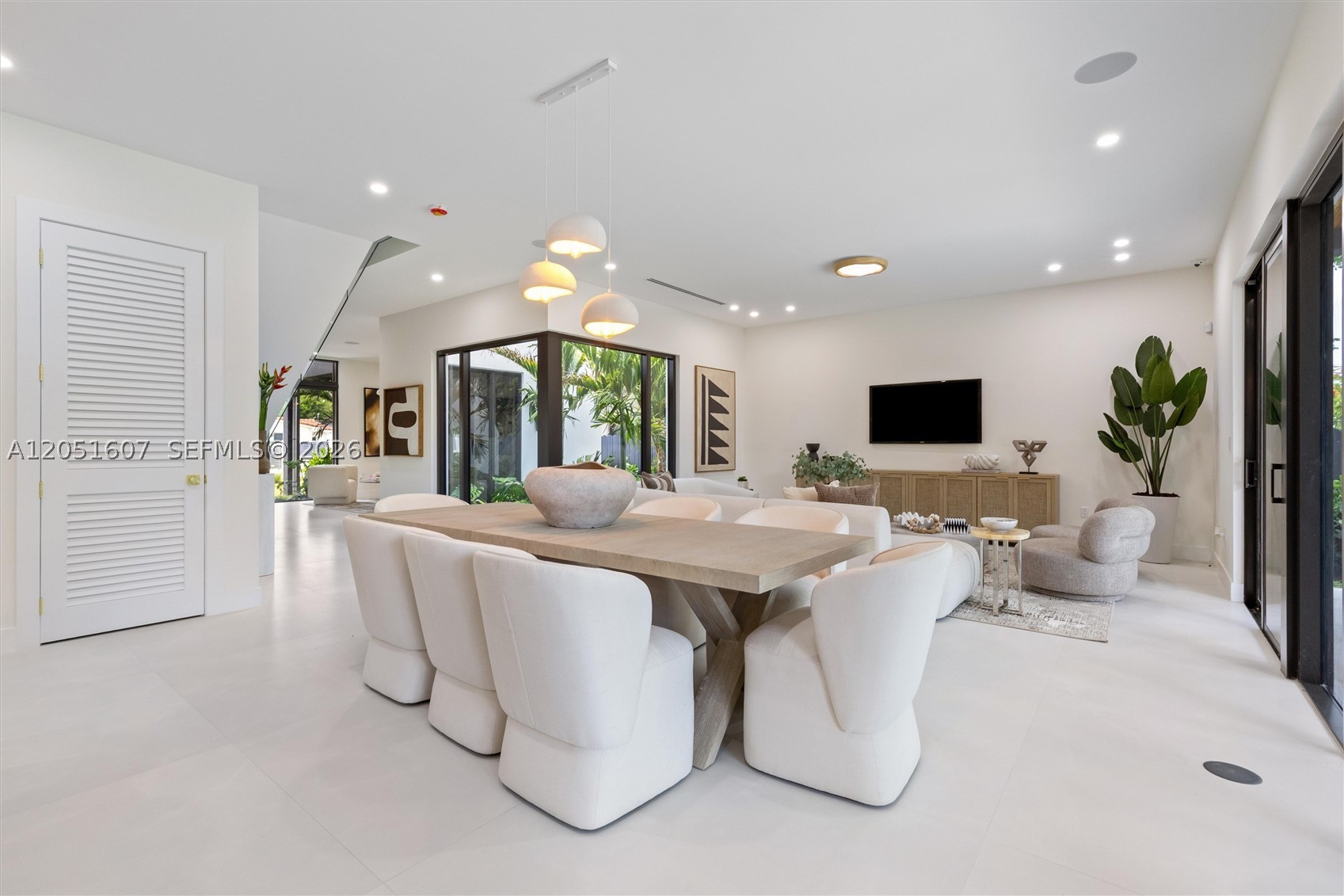 6359 SW 34th St, Miami FL 33155