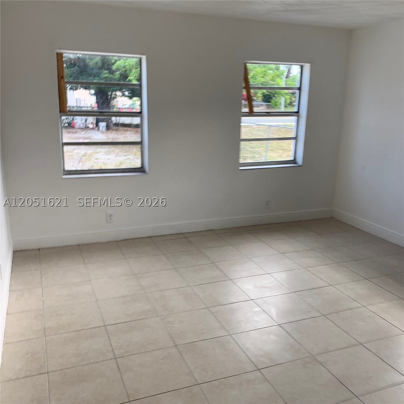 308 NW 9th St, Hallandale Beach FL 33009