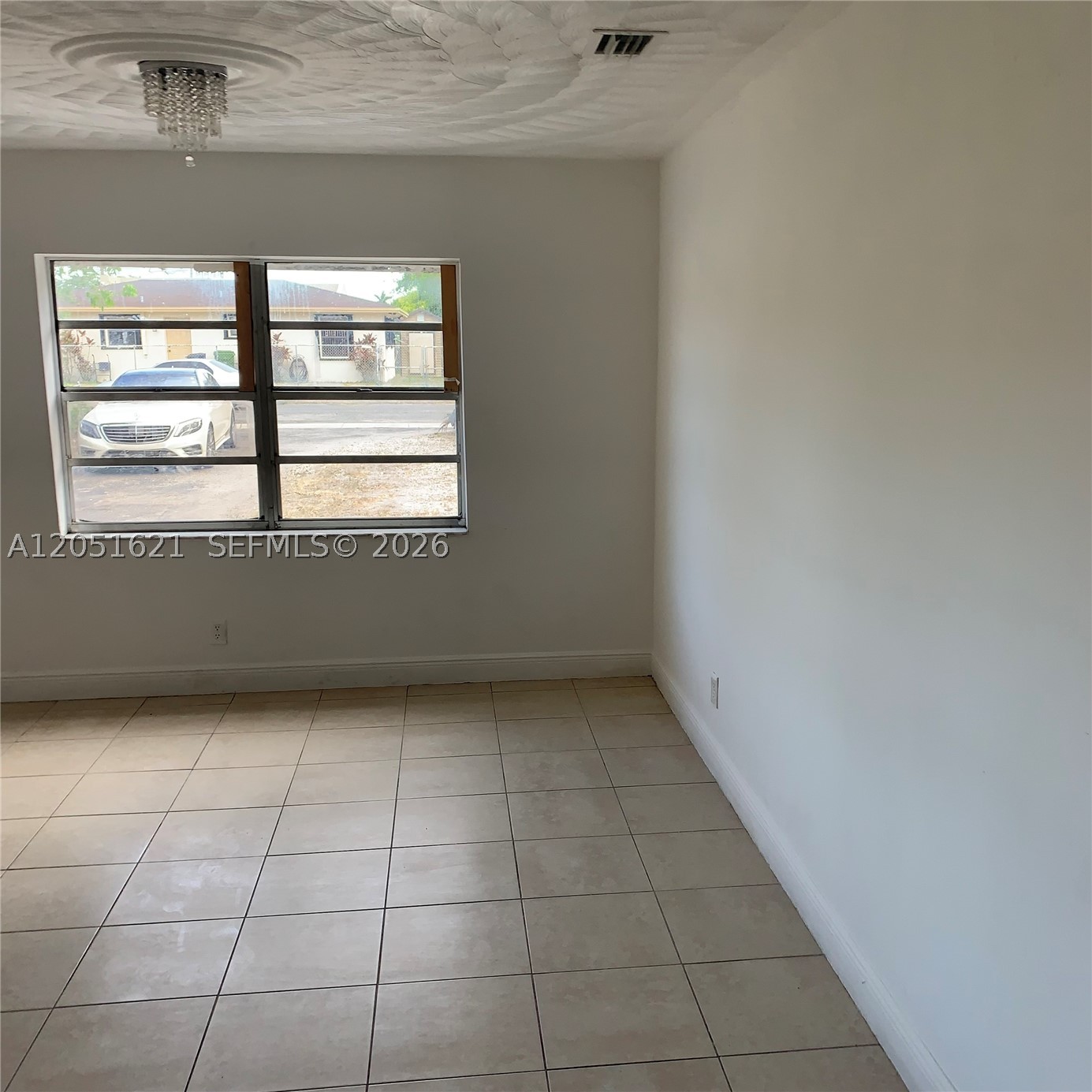 308 NW 9th St, Hallandale Beach FL 33009