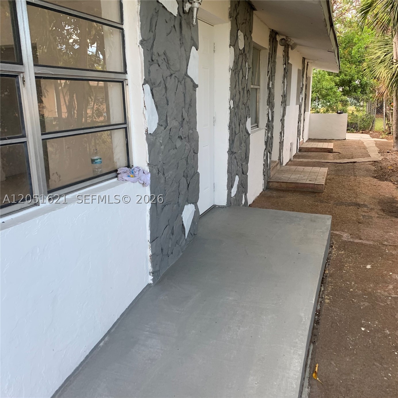 308 NW 9th St, Hallandale Beach FL 33009