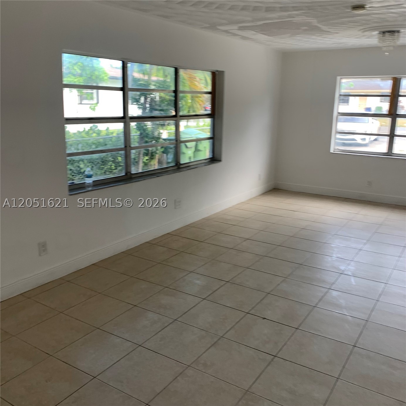 308 NW 9th St, Hallandale Beach FL 33009
