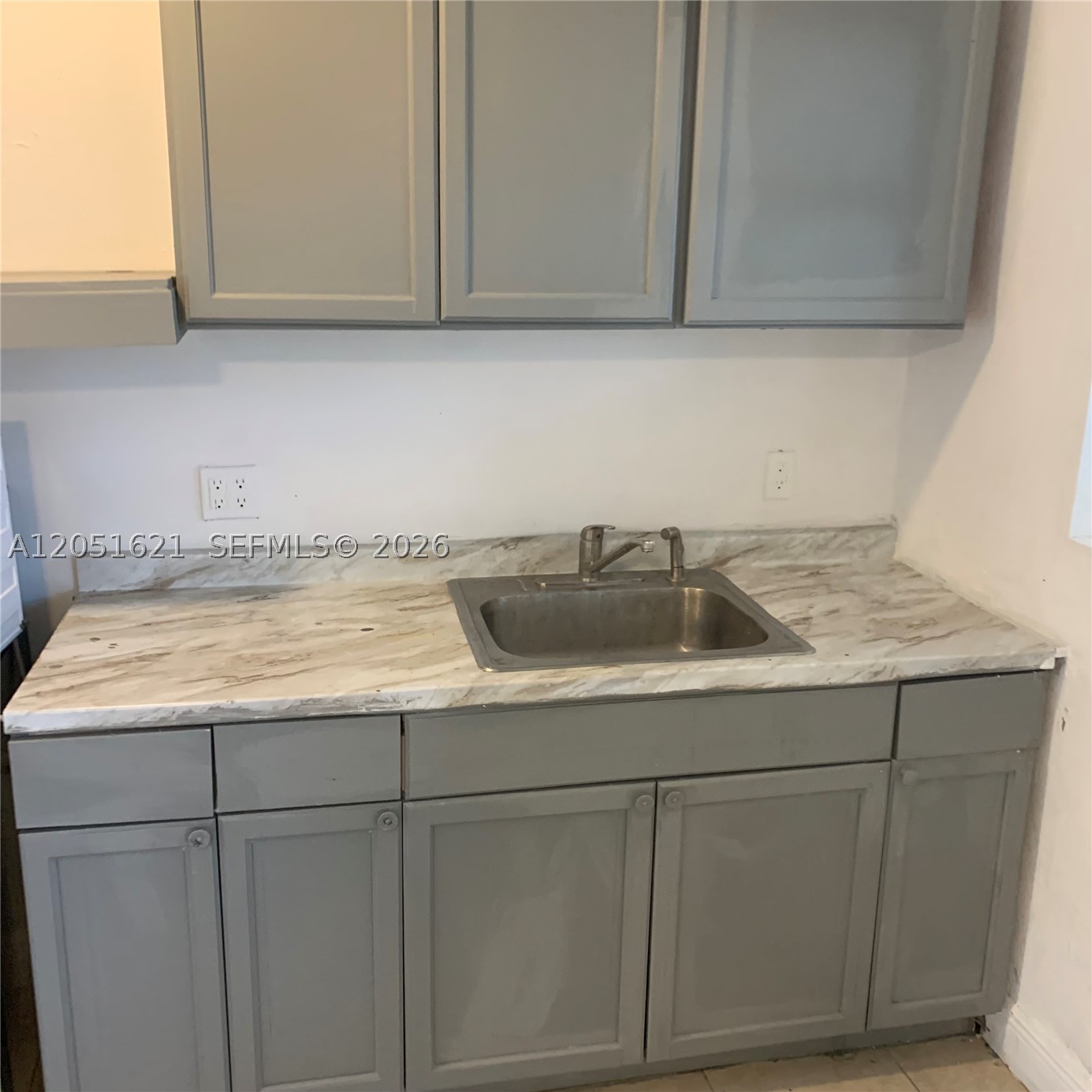 308 NW 9th St, Hallandale Beach FL 33009