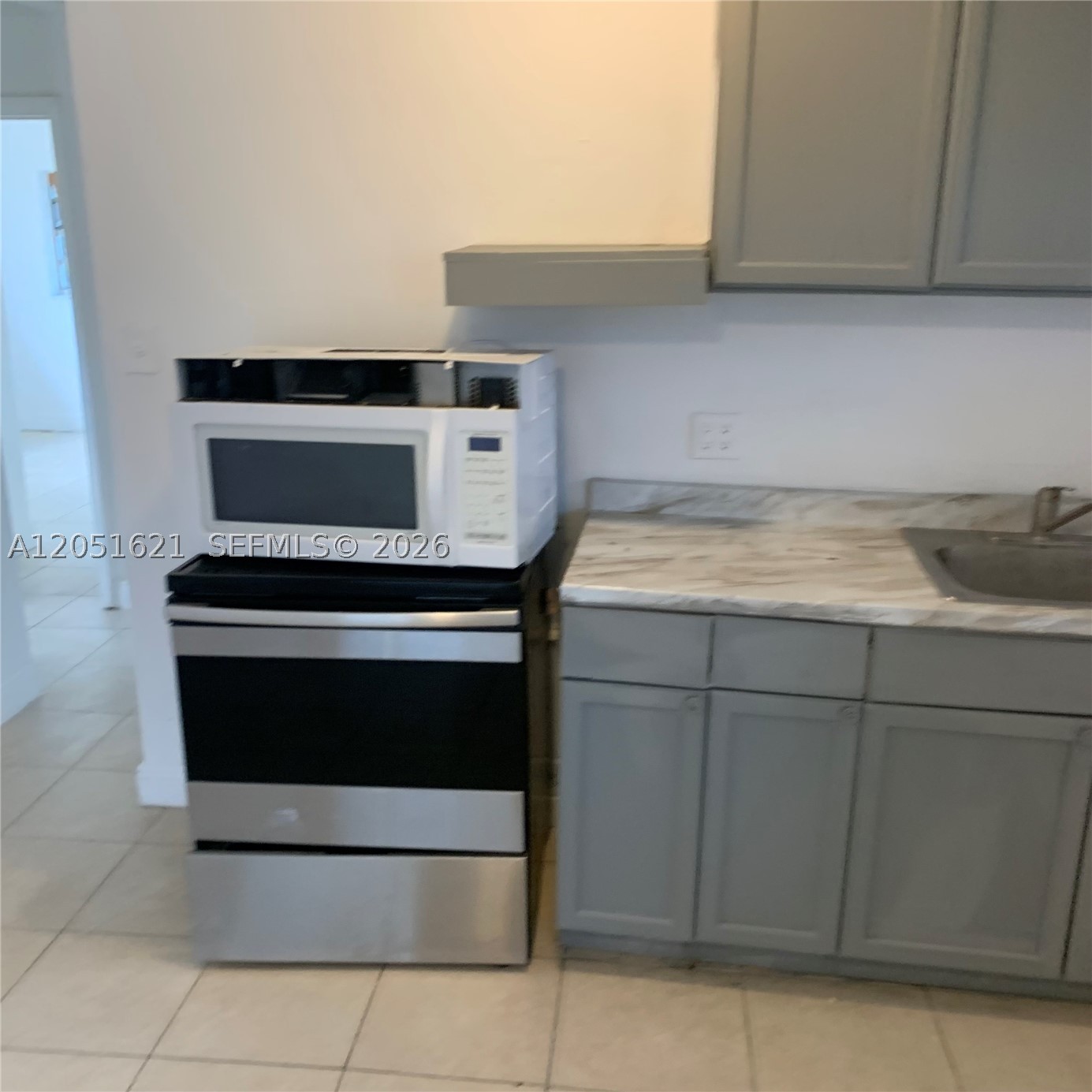 308 NW 9th St, Hallandale Beach FL 33009