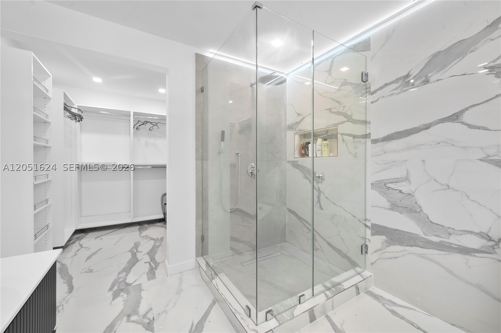 5824 Alton Rd, Miami Beach FL 33140