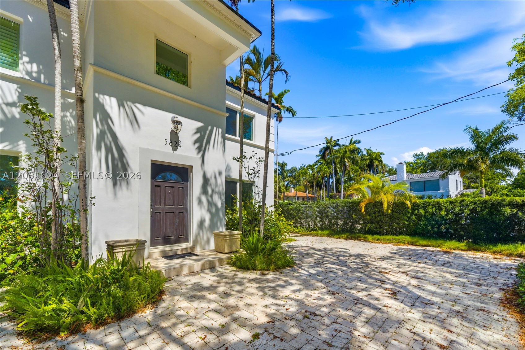 5824 Alton Rd, Miami Beach FL 33140