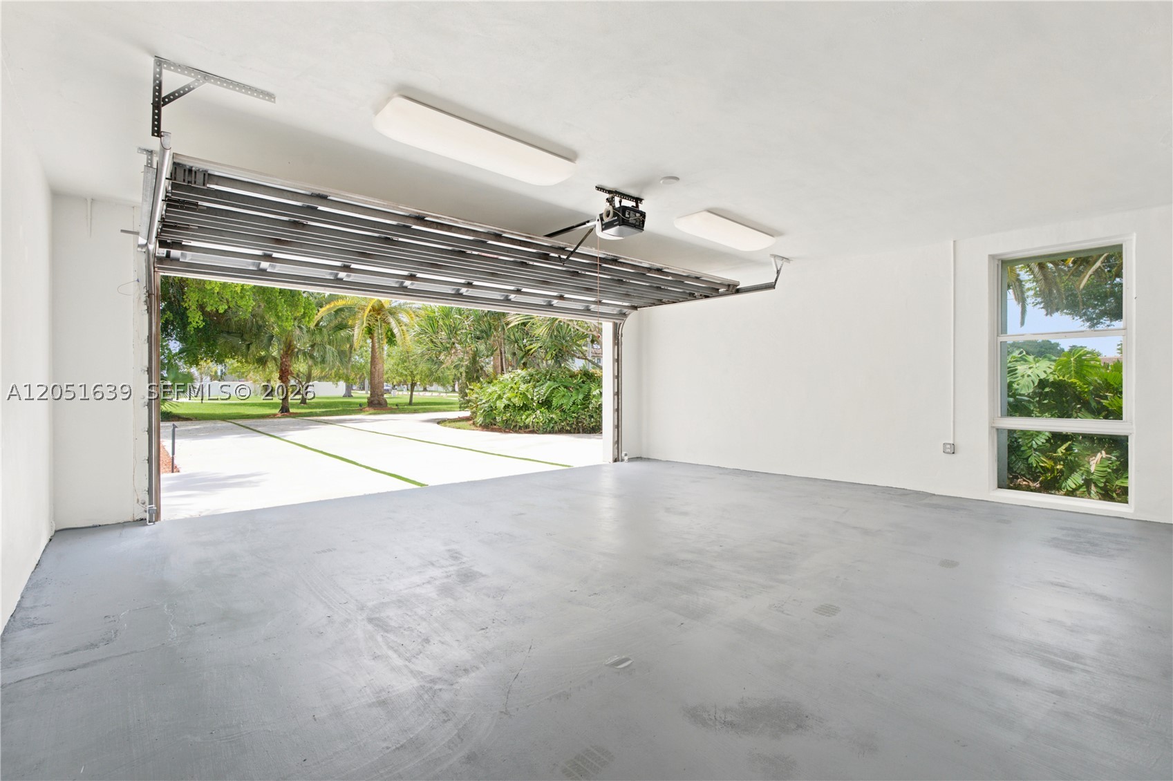 10420 SW 64th St, Miami FL 33173