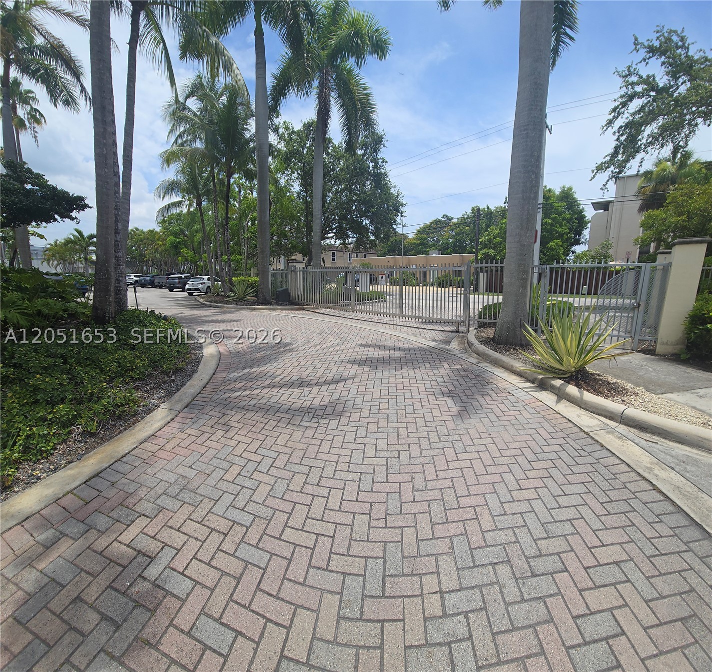 8950 SW 69th Ct #306, Pinecrest FL 33156