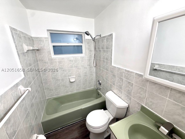 1945 NW 29th St #A8, Miami FL 33142