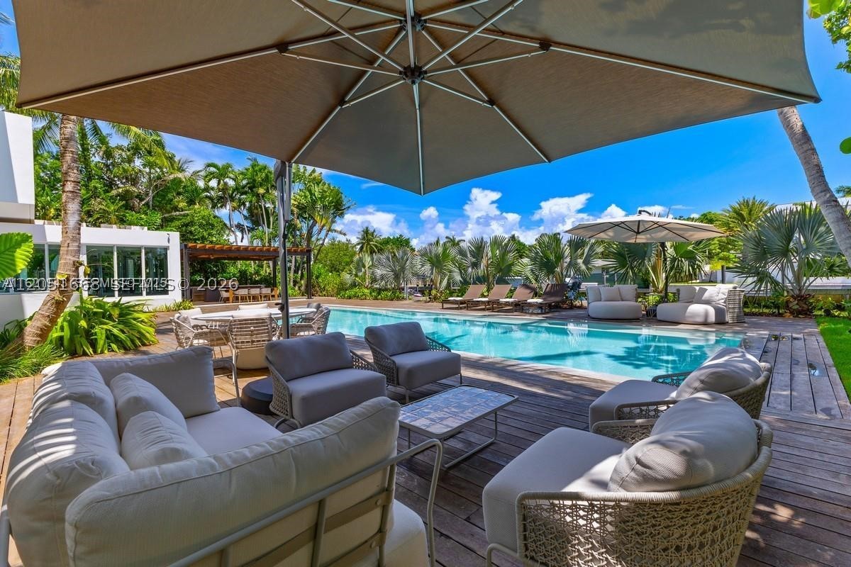 161 Cape Florida Drive, Key Biscayne FL 33149