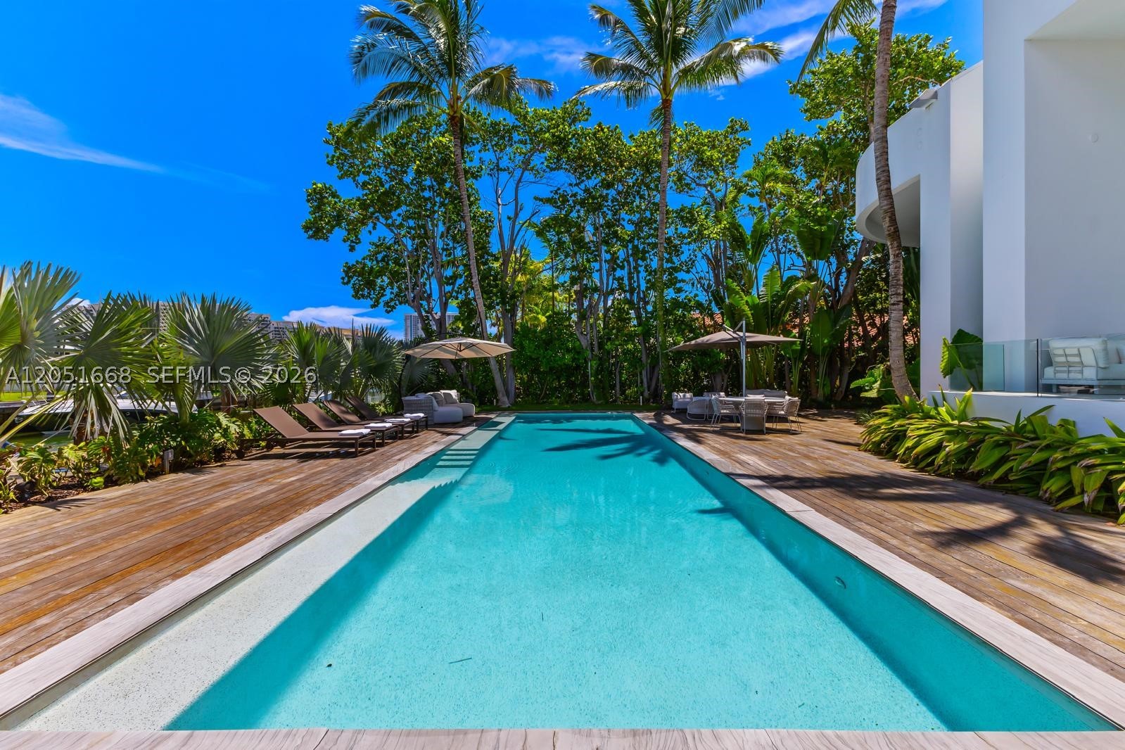161 Cape Florida Drive, Key Biscayne FL 33149