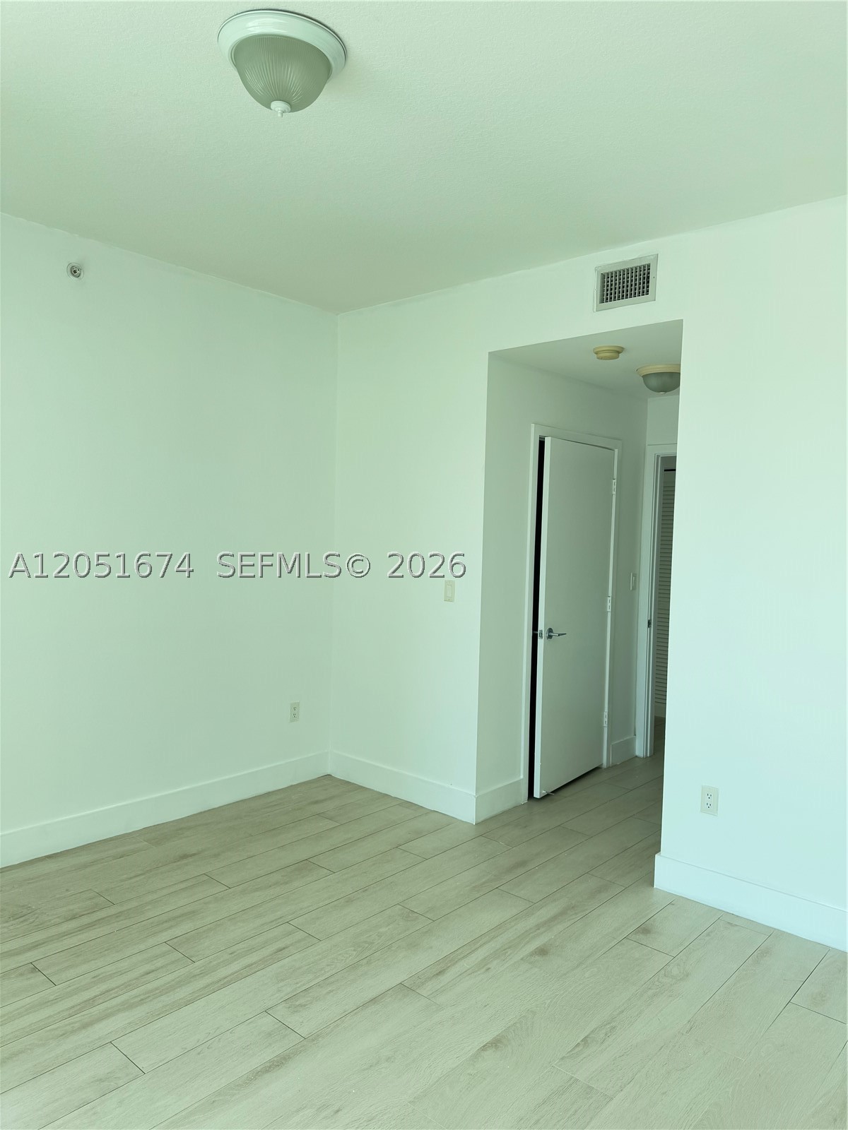 79 SW 12th St #1702-S, Miami FL 33130