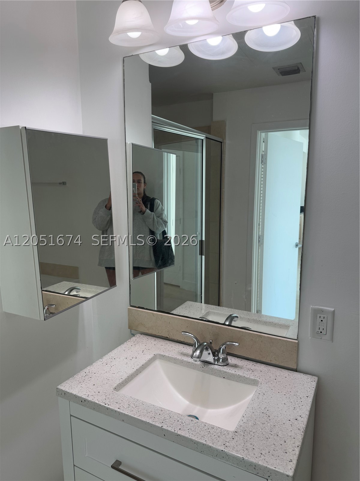 79 SW 12th St #1702-S, Miami FL 33130