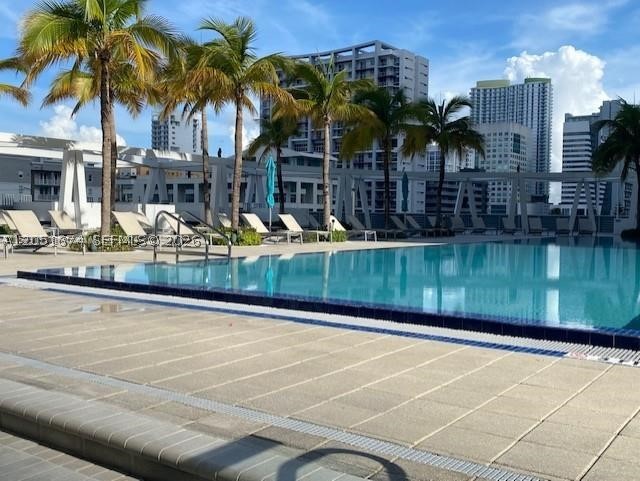79 SW 12th St #1702-S, Miami FL 33130