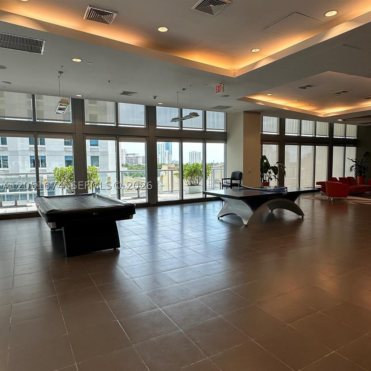 79 SW 12th St #1702-S, Miami FL 33130