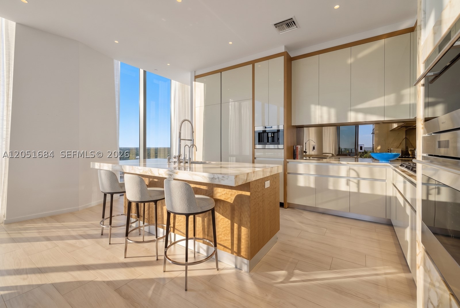2811 S Bayshore Dr #6A, Miami FL 33133