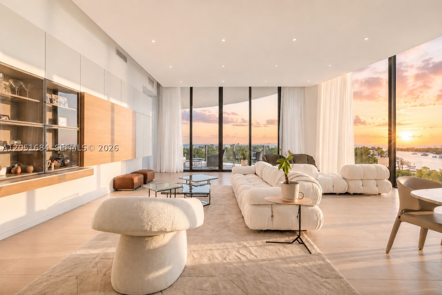 2811 S Bayshore Dr #6A, Miami FL 33133