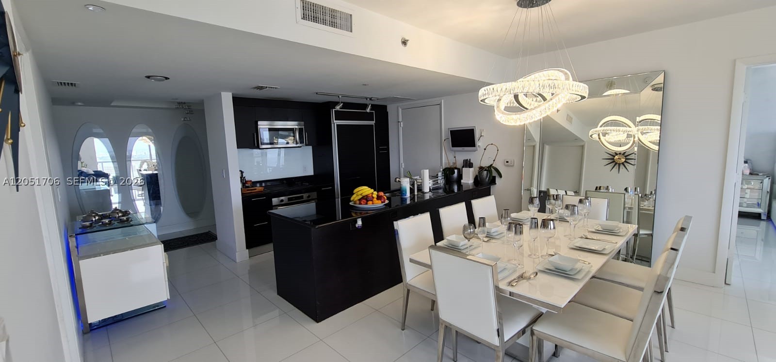 50 Biscayne Blvd #2810, Miami FL 33132
