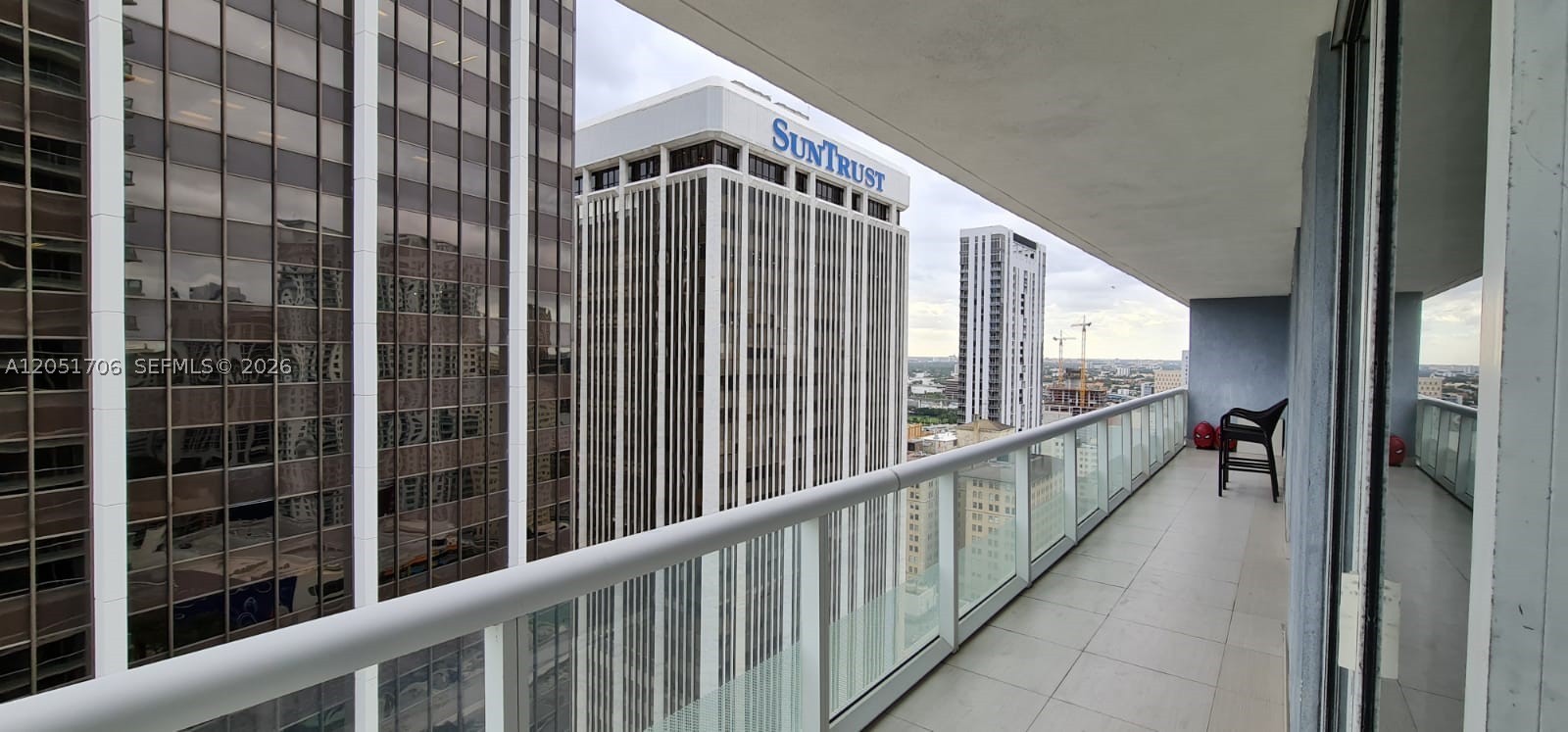 50 Biscayne Blvd #2810, Miami FL 33132