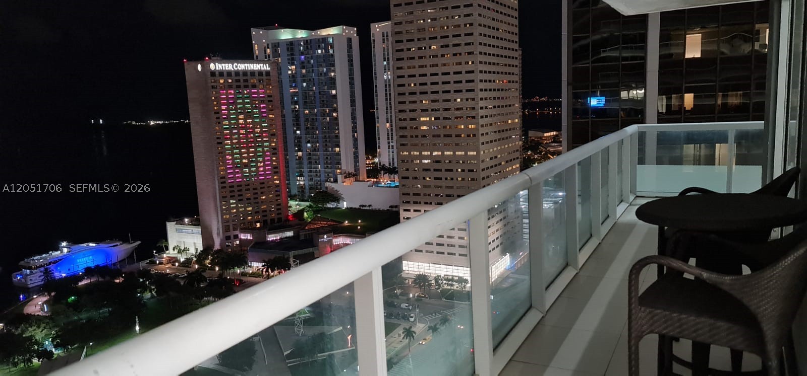 50 Biscayne Blvd #2810, Miami FL 33132
