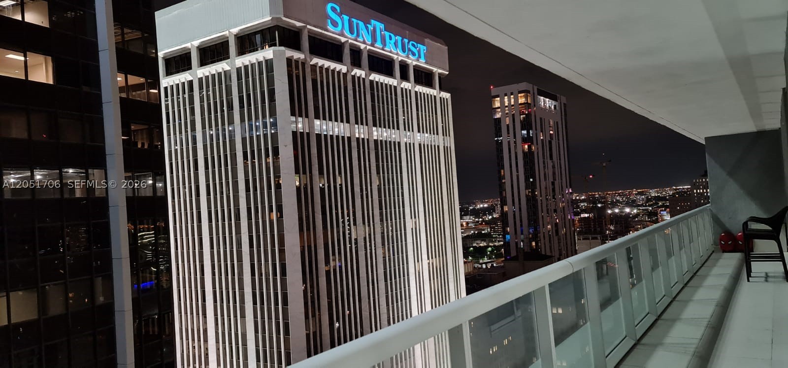 50 Biscayne Blvd #2810, Miami FL 33132