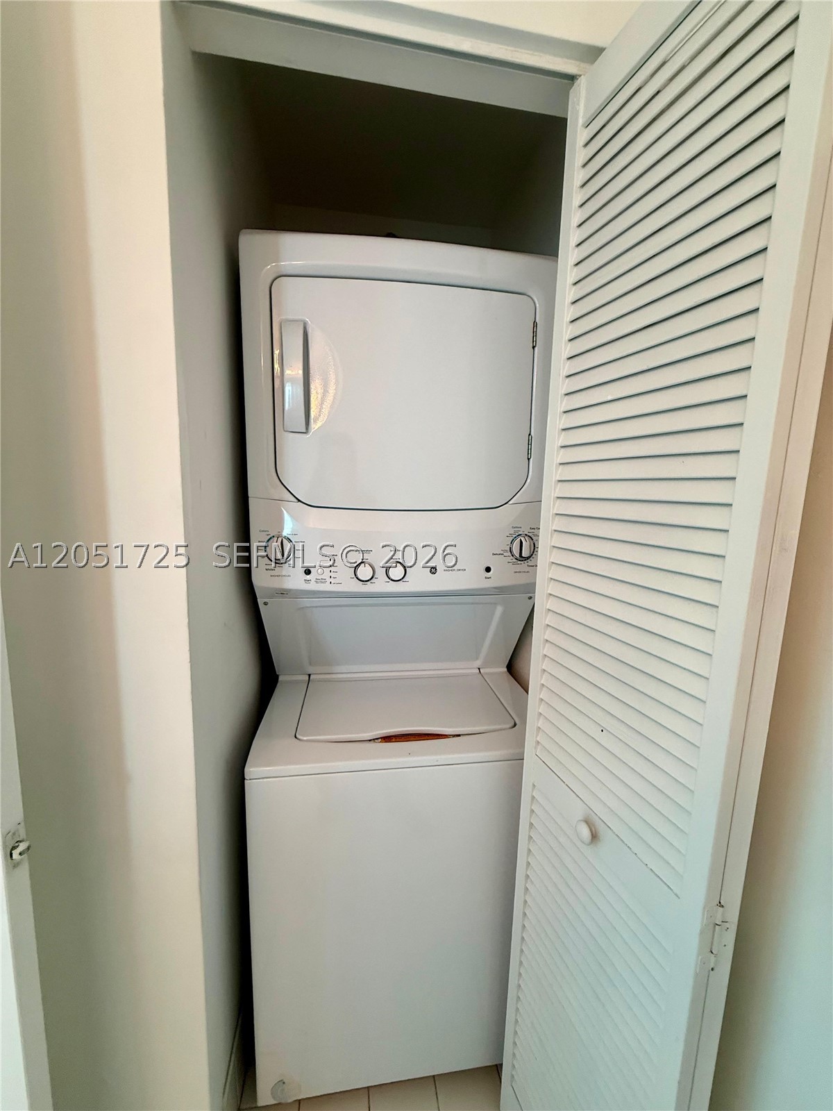 888 Biscayne Blvd #3611, Miami FL 33132