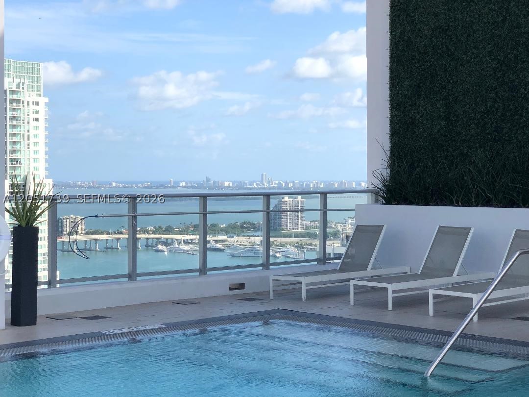 151 SE 1st St #601, Miami FL 33131