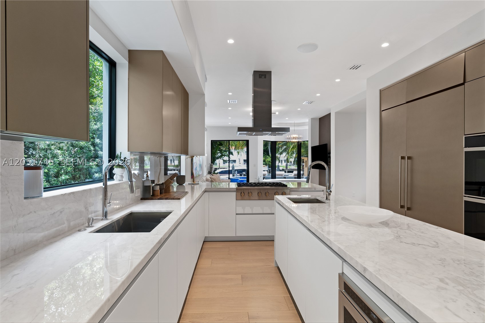 4442 Prairie Ave, Miami Beach FL 33140