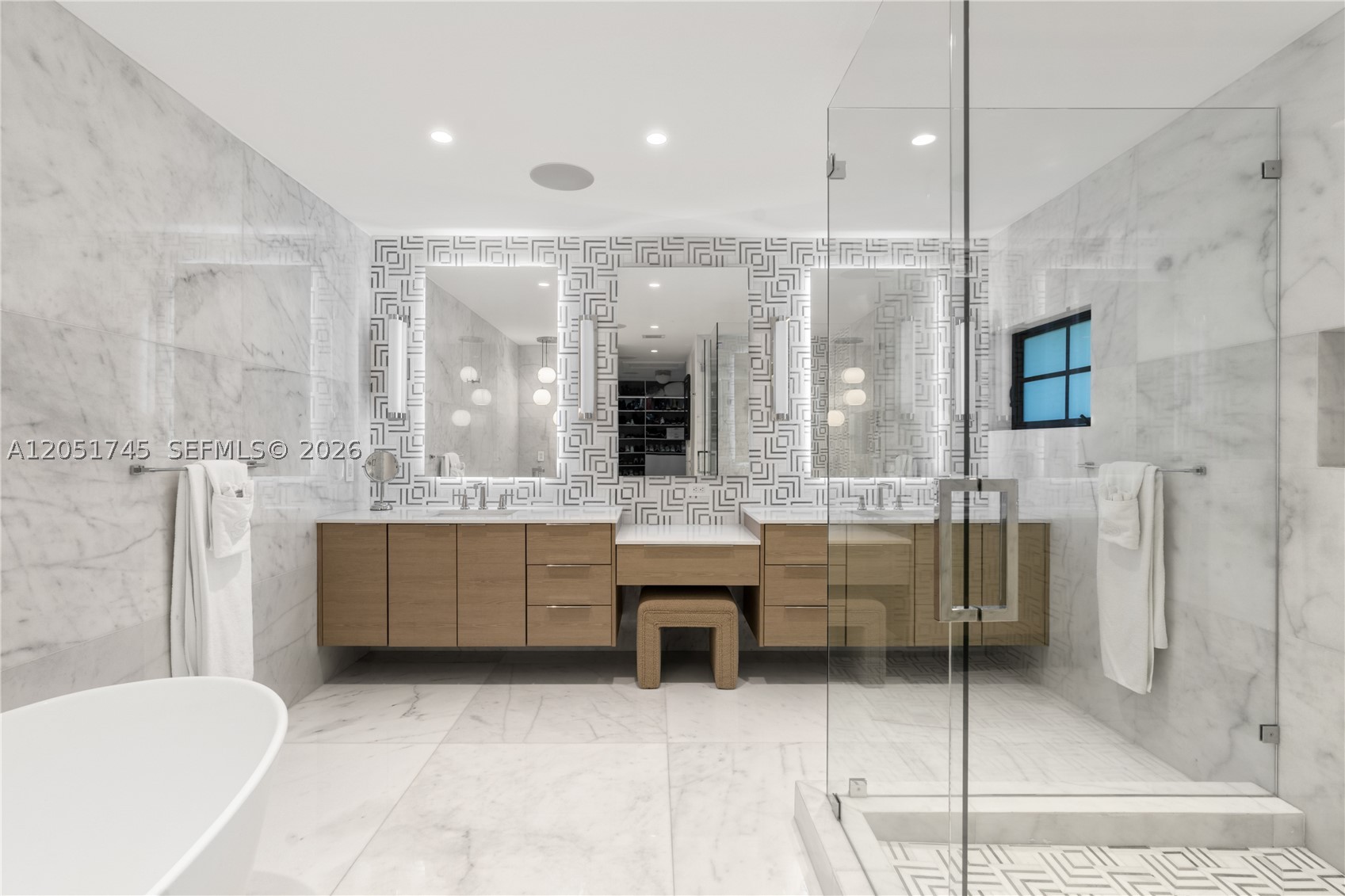 4442 Prairie Ave, Miami Beach FL 33140